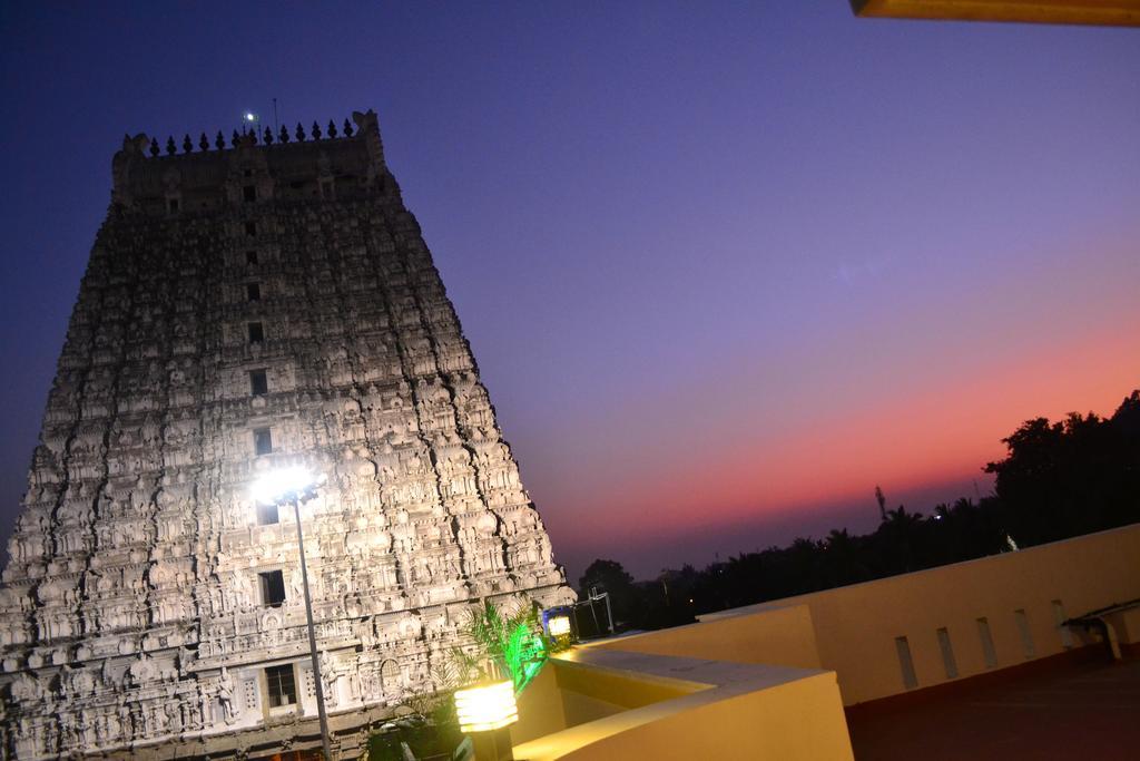 Sri Sarvesha Js Palace Temple View Tiruvannamalai Luaran gambar